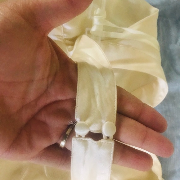 Michael Kors Silk Halter Top NWT button closure Ivory Sexy Summer Date Night - Picture 6 of 15